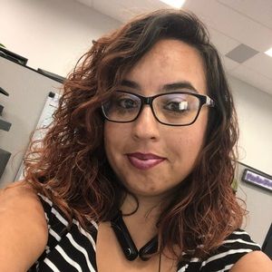 Meet your Posher, Perla